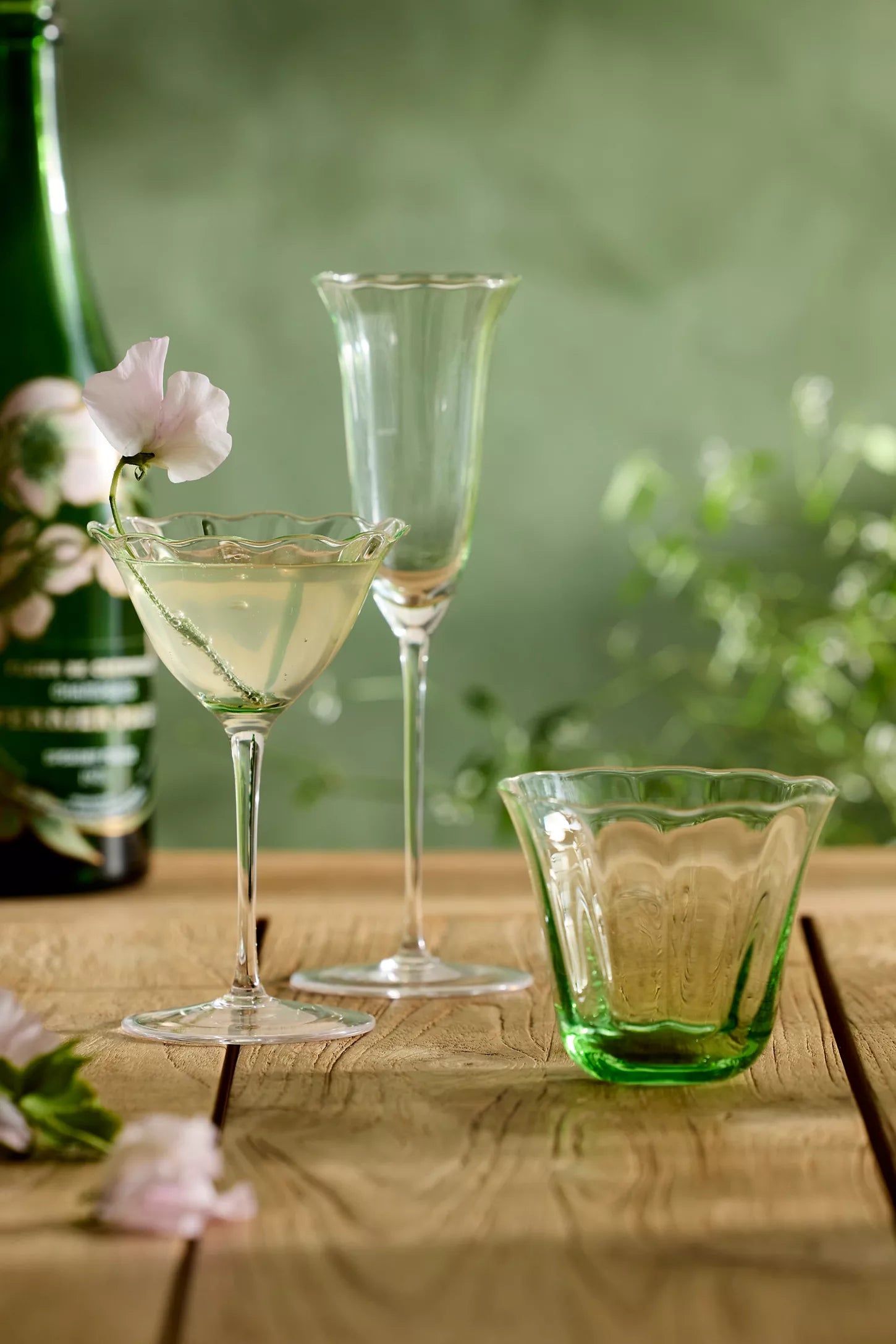 Ruffled Tinted Green Champagne Flute Glass