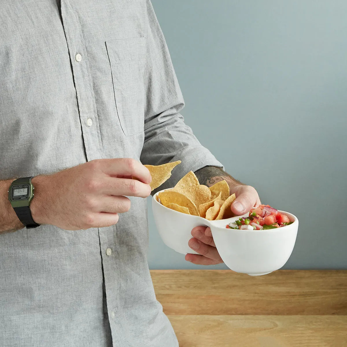 Dual‑Compartment Handheld Serving Bowl
